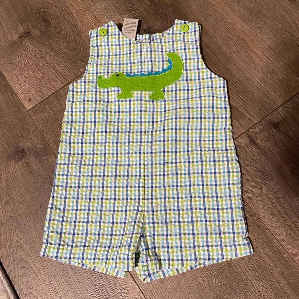 ZU PLAID BOY SEERSUCKER ALLIGATOR SUNSUIT